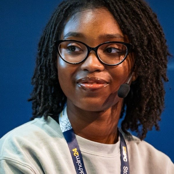 Gabrielle Williams speaking at the European SharePoint Conference in Stockholm, 2024